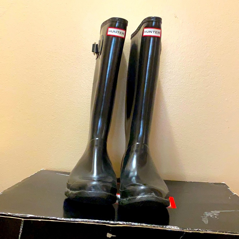 Hunter original rain boots, black with side buckle